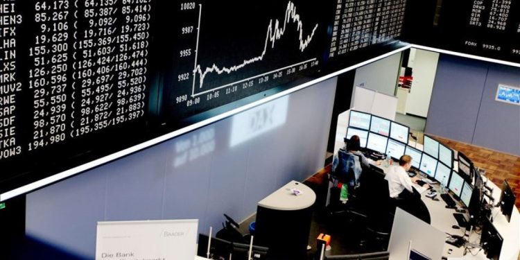 Avrupa borsaları haftanın son gününü yükselişle tamamladı