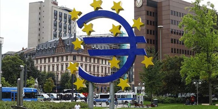 Avrupa’da enflasyon yükselişe geçti