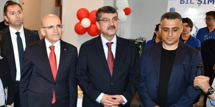 Bakan Şimşek: Teknoloji bizim için kritik bir alan