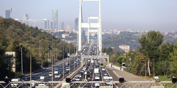 Bayramda bu köprü ve otoyollar ücretsiz