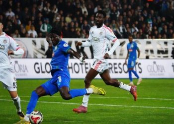 Beşiktaş Rize’den 1 puanla döndü