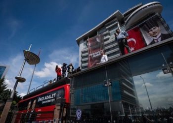 CHP’deki polis müdahalesi dünya medyasında