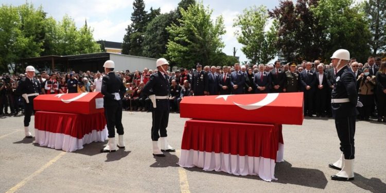 Çorlu’da şehit 2 polis memuruna acı veda