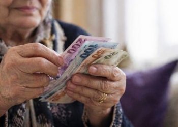 Emekli ikramiyeleri hesaplara yatmaya başladı