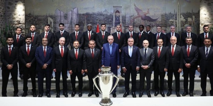 Erdoğan, şampiyon Galatasaray’ı kabul etti