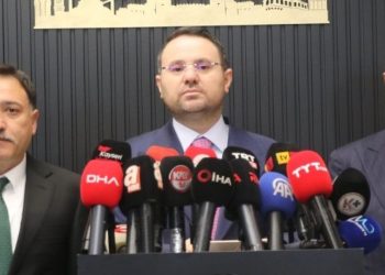 Gürlek’ten anayasa çıkışı: Mevcut sistem işlevini yitirdi