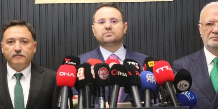 Gürlek’ten anayasa çıkışı: Mevcut sistem işlevini yitirdi