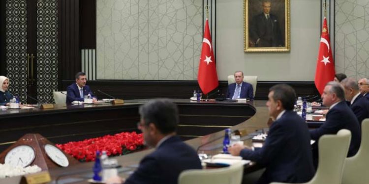 Kabine yarın toplanıyor