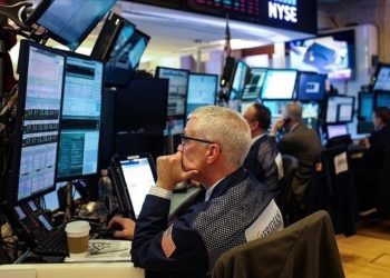 New York borsası haftanın son işlem gününe düşüşle başladı
