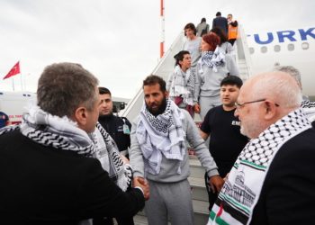 Sumud Filosu aktivistleri 3 uçakla İstanbul’a geldi