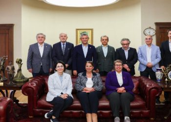 TBB ve TTB heyetlerinden Özgür Özel’e destek ziyareti