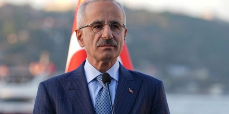 11 Türk gemisi Hürmüz’den geçti