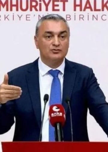 CHP’de 26 il yönetimi görevden alındı