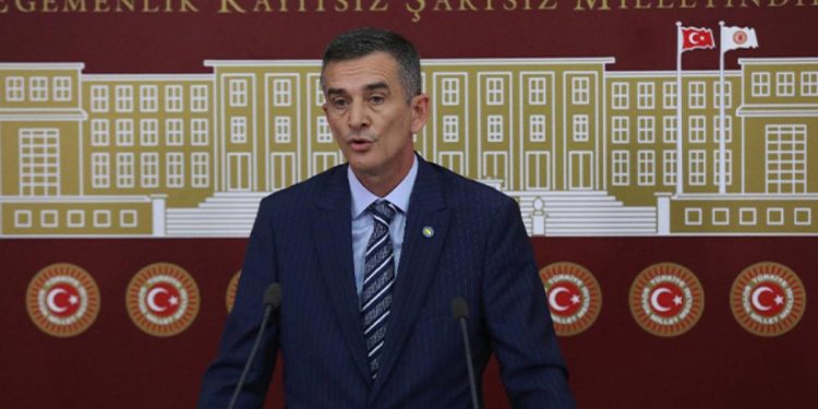 CHP’li Ümit Dikbayır’dan istifa kararı