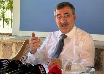Cevdet Yılmaz en düşük emekli maaşı için Meclis’i işaret etti