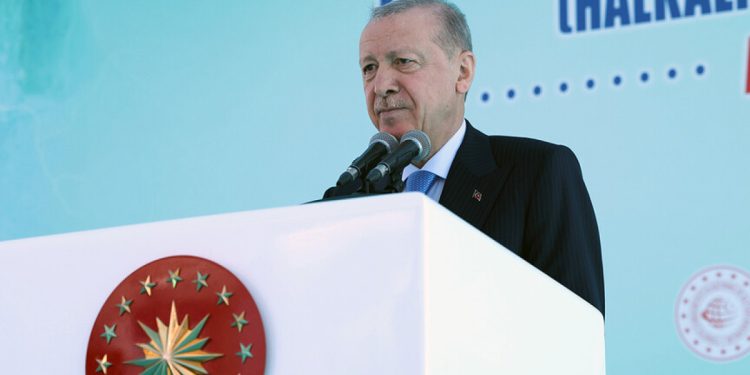 Erdoğan: Halkalı-İstanbul Havalimanı metrosu 31 Temmuz’a kadar ücretsiz