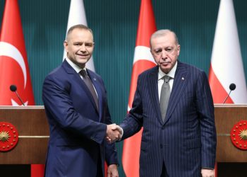 Erdoğan: Polonya ile işbirliğimizi güçlendirmek için çalışıyoruz