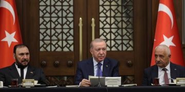 Erdoğan: Yıl sonuna kadar 500 cemevine hizmet sunacağız