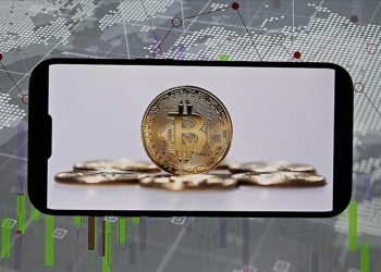 Kripto piyasasına darbe: Bitcoin sert düştü!