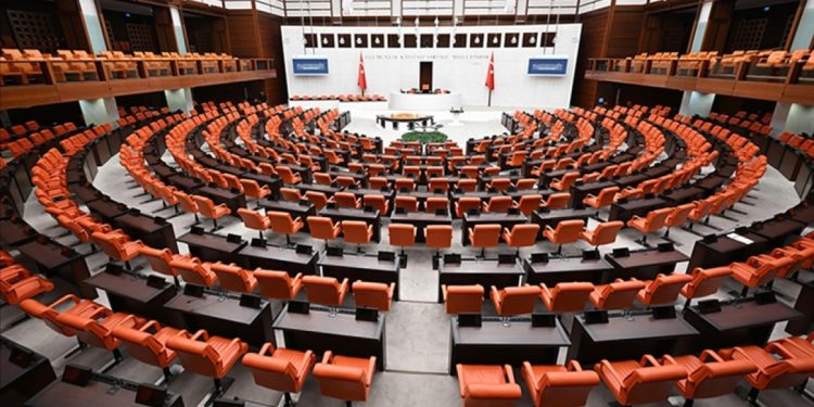 Meclis’te kritik kanun teklifleri ele alınacak