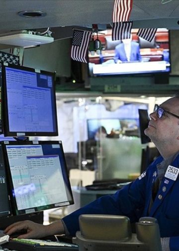 New York borsası kritik veri sonrası kırmızı açıldı