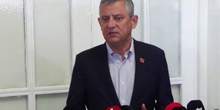 Özgür Özel: Yarın benim konuşacağım grup toplantısı yapılacak