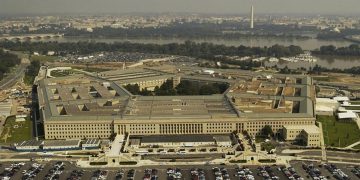 Pentagon’da ‘tehlikeli madde’ alarmı!