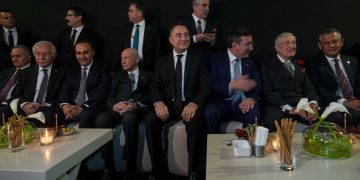 Siyaset ve iş dünyasını Koç Topluluğu 100. yılında buluşturdu