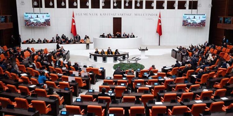 TBMM’den grup toplantıları için kapasite hatırlatması