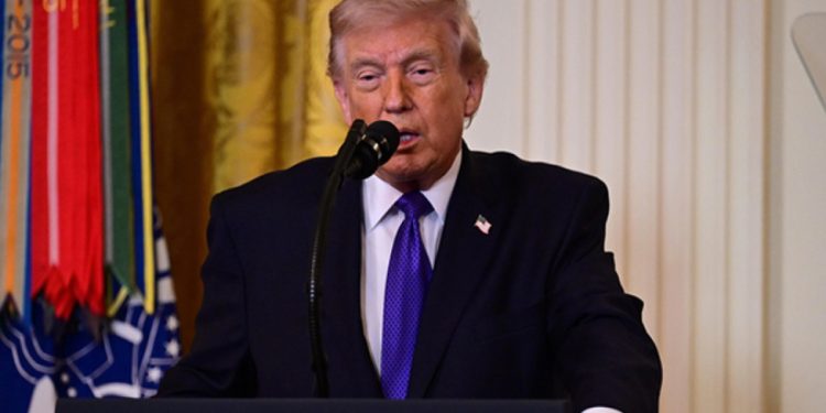 Trump, İsrail’den “Hizbullah’la ateşkes yapmasını” istediğini belirtti