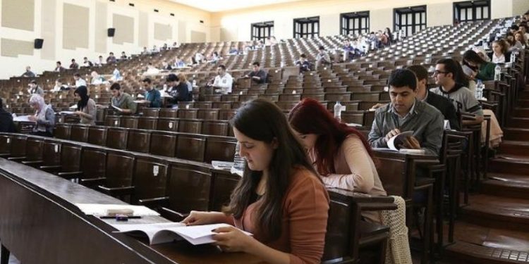 Üniversite öğrencilerine af teklifi Meclis yolunda