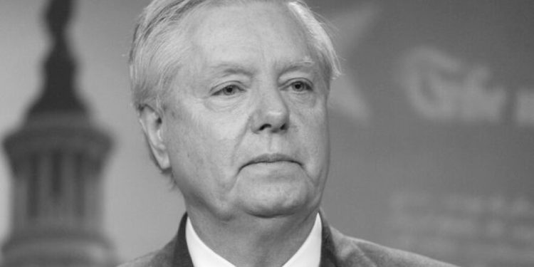 ABD’li Senatör Graham hayatını kaybetti