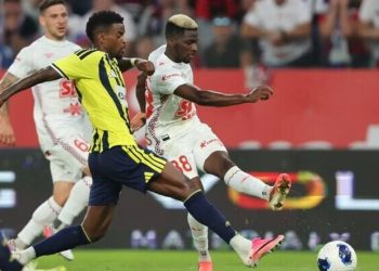 Fenerbahçe Şampiyonlar Ligi’nde 3. eleme turuna yükseldi