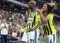Fenerbahçe avantajı tek golle elde etti