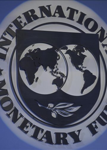 IMF Euro Bölgesi için büyüme tahminini düşürdü
