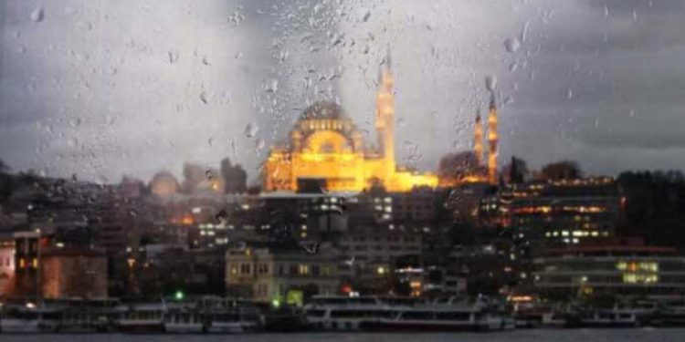 İstanbullular dikkat! AKOM’dan şiddetli yağış uyarısı