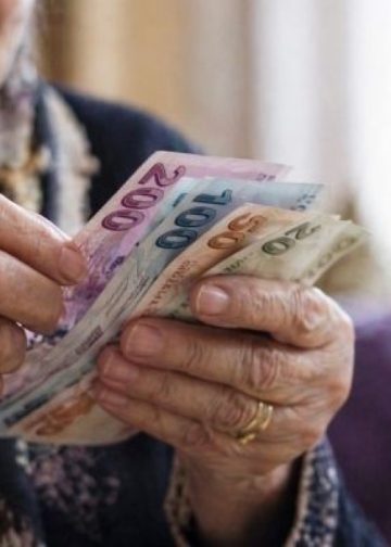 Komisyondan geçti: En düşük emekli maaşı 23 bin 552 TL oluyor