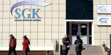 Milyonlarca emekliyi ilgilendiriyor! SGK’dan yeni avantaj paketi