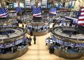 New York borsası belirsizliklerin gölgesinde karışık kapandı