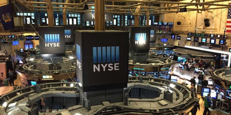 New York borsası karışık seyirle açıldı