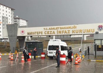 Oğuzhan Uğur ve Haluk Levent aynı cezaevinde