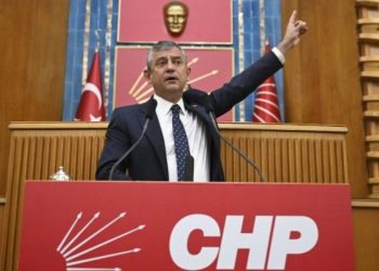 Özgür Özel CHP’den ayrılıyor! Yeni partiyi ilan etti