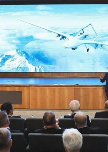 Selçuk Bayraktar’dan, NATO parlamenterlerine ‘KIZILELMA’ sunumu