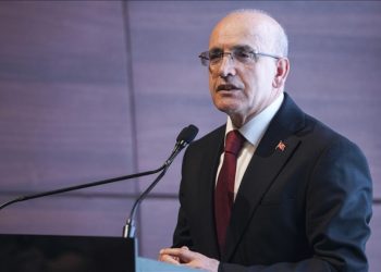 Şimşek: Savaşa rağmen turizm geliri 2025 seviyesini korudu