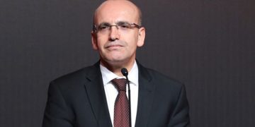 Şimşek’ten dezenflasyon mesajı: Kesintiye uğrayan süreç yeniden başladı