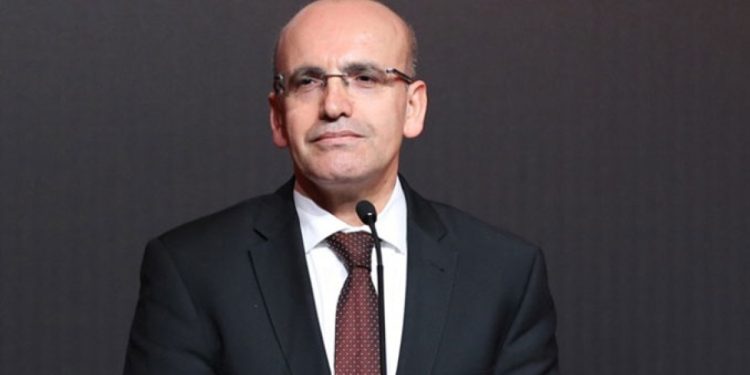 Şimşek’ten dezenflasyon mesajı: Kesintiye uğrayan süreç yeniden başladı