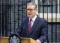 Starmer’den siyasete veda