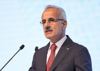 Uraloğlu’dan 15 Temmuz: 40 yıllık sızma bir gecede bozguna uğratıldı