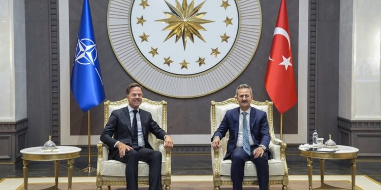 Zirve için ilk gelen isim Mark Rutte oldu