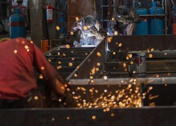ABD’de sanayi üretimi beklentilerin altında arttı